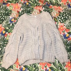 Large knit grey sweater